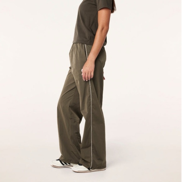 272. P.E NATION SWITCHBACK TARMAC PANT $175 NWOT Small - Picture 2 of 5